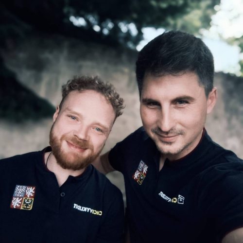 Náš tým při práci